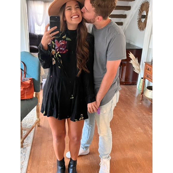 Free People Gemma Black Embroidered Floral Tie Open Back Tunic/Mini Dress Size M - Picture 2 of 2